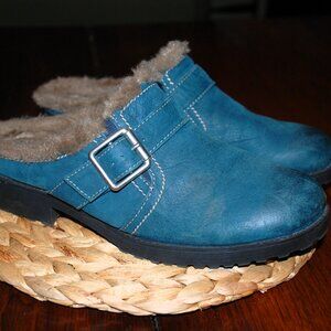 Like New Naturalizer Lined Clogs